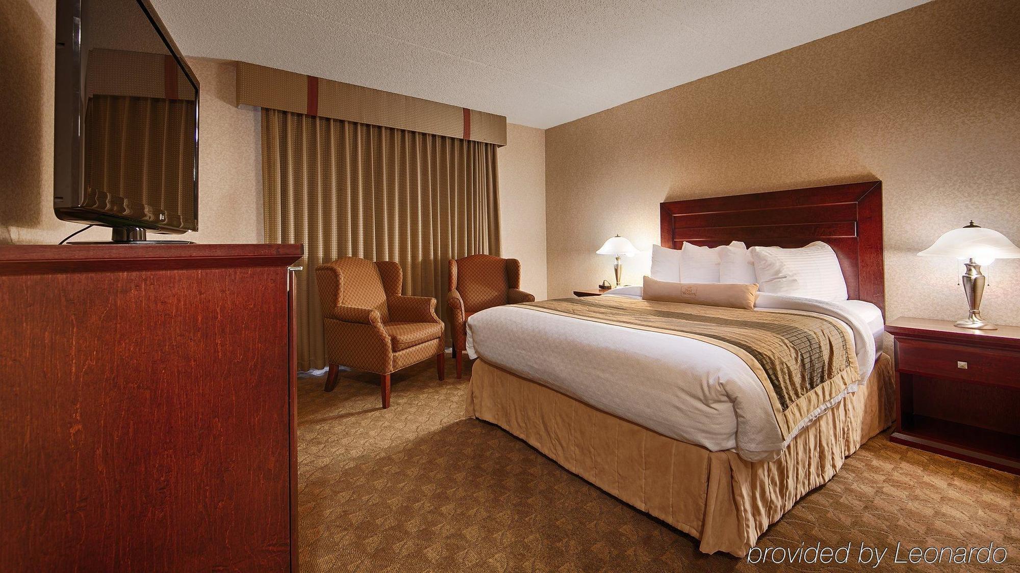 Best Western Plus City Centre Inn Edmonton Exterior photo